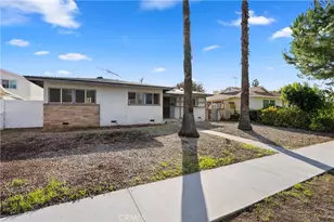 18928 Victory Blvd, Tarzana, CA 91335 - Photo 3