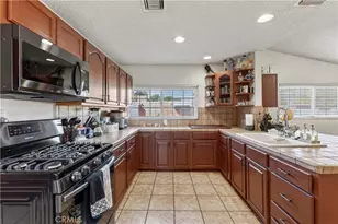 606 N Park, Pomona, CA 91768 - Photo 11