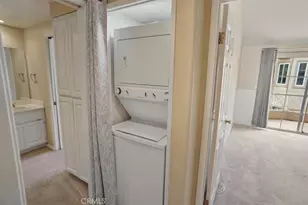 23933 Del Monte Dr., Valencia, CA 91355 - Photo 21