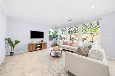125 Island Coral, Irvine, CA 92620 - Photo 3