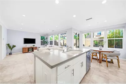 125 Island Coral, Irvine, CA 92620 - Photo 9