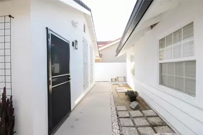 10211 Cliff Drive, Huntington Beach, CA 92646 - Photo 45