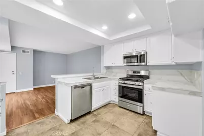 4 Wellesley, Irvine, CA 92612 - Photo 11