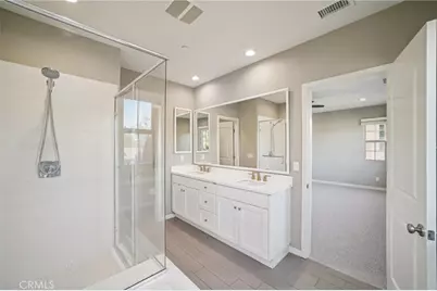 107 Kestrel, Irvine, CA 92618 - Photo 19