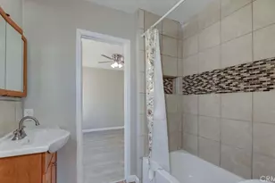 542 W 105th St, Los Angeles, CA 90044 - Photo 7