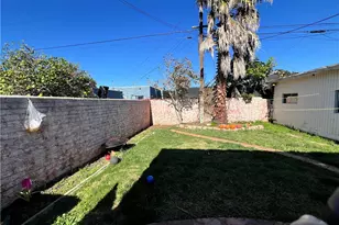 1855 W 68th, Los Angeles, CA 90047 - Photo 13