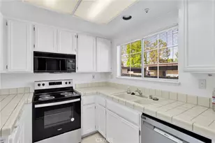 19111 Palo Verde Dr, Apple Valley, CA 92308 - Photo 9