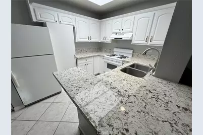 85 Castano, Rancho Santa Margarita, CA 92688 - Photo 11