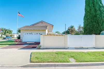 11662 Pickett Ln, Garden Grove, CA 92840 - Photo 11