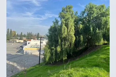 4382 Alta Vista Drive, Riverside, CA 92506 - Photo 3