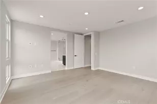 204 Stage, Irvine, CA 92618 - Photo 11