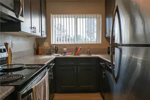 1010 Clearbrook Ln, Vista, CA 92084 - Photo 17