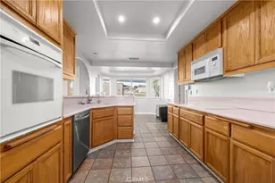 6998 Summit Valley Rd, Hesperia, CA 92345 - Photo 47