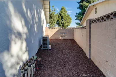8652 Royer, Huntington Beach, CA 92647 - Photo 29