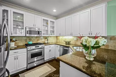 7755 Park Bay, Huntington Beach, CA 92648 - Photo 13