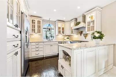 18576 Vallarta, Huntington Beach, CA 92646 - Photo 11