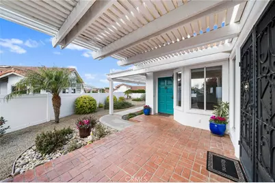 4655 Barcelona, Oceanside, CA 92056 - Photo 7