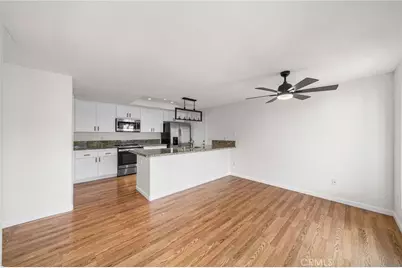 4655 Barcelona, Oceanside, CA 92056 - Photo 11