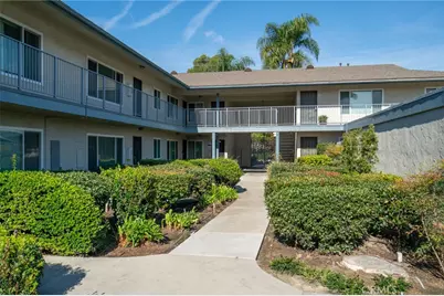 365 W Wilson Street, Costa Mesa, CA 92627 - Photo 9