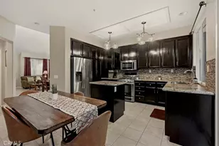 14666 Ontario Cir, Fontana, CA 92336 - Photo 9