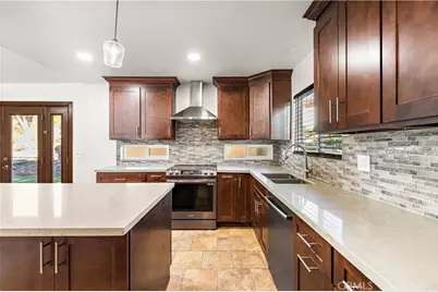 29670 Longhorn, Canyon Lake, CA 92587 - Photo 7