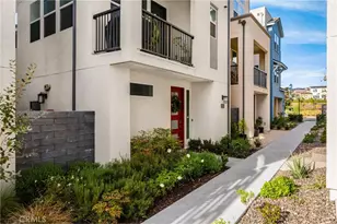 26 Crown Point, Rancho Mission Viejo, CA 92694 - Photo 3