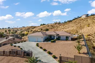 7590 Arrowhead Lake Rd, Hesperia, CA 92345 - Photo 1