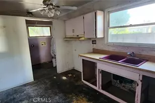 16757 Donmetz, Granada Hills, CA 91344 - Photo 7