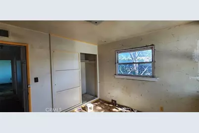 16757 Donmetz, Granada Hills, CA 91344 - Photo 9
