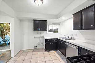 11081 Robinson, Stanton, CA 90680 - Photo 9