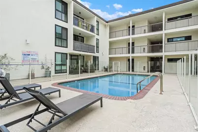 911 N Kings Road #319, West Hollywood, CA 90069 - Photo 25