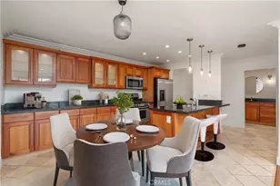 911 N Kings Road, West Hollywood, CA 90069 - Photo 5