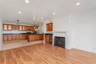 911 N Kings Road, West Hollywood, CA 90069 - Photo 3