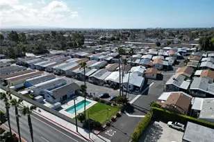 7652 Garfield Ave, Huntington Beach, CA 92648 - Photo 17