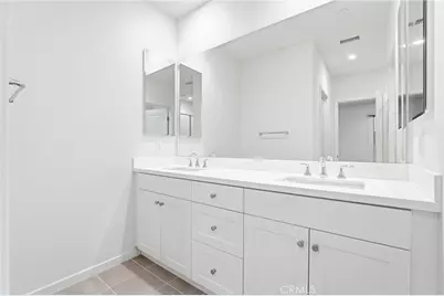 125 Messenger, Irvine, CA 92618 - Photo 11