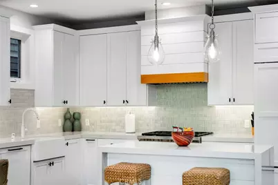 417 E Bay, Newport Beach, CA 92661 - Photo 59