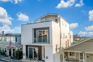 417 E Bay, Newport Beach, CA 92661 - Photo 71
