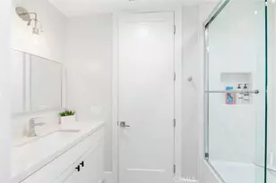 417 E Bay, Newport Beach, CA 92661 - Photo 43