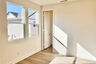 373 S Nevada Ave, Ventura, CA 93004 - Photo 13