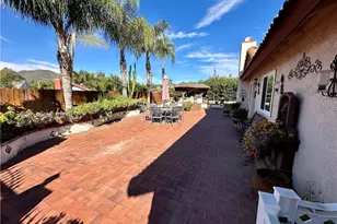 23856 Outrigger, Canyon Lake, CA 92587 - Photo 11