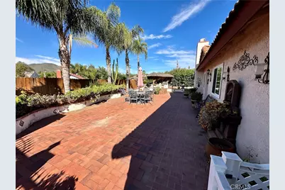 23856 Outrigger, Canyon Lake, CA 92587 - Photo 11