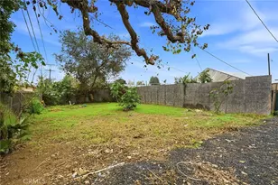 12815 S San Pedro St, Los Angeles, CA 90061 - Photo 21