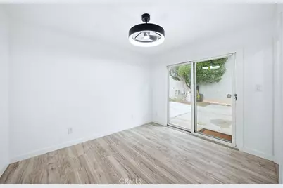 12815 S San Pedro Street, Los Angeles, CA 90061 - Photo 13