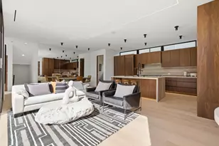 2910 Bayside, Corona del Mar, CA 92625 - Photo 5