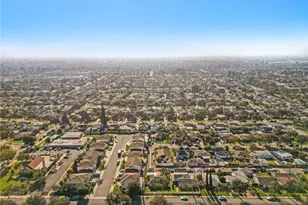 2100 W Valencia Dr, Fullerton, CA 92833 - Photo 39