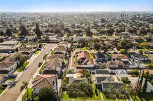 2100 W Valencia Dr, Fullerton, CA 92833 - Photo 41