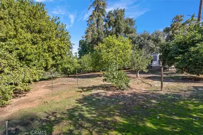 745 W Sunset Drive, Redlands, CA 92373 - Photo 21