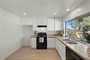 23401 Caminito Lazaro, Laguna Hills, CA 92653 - Photo 11