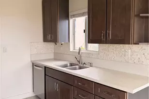 418 E Oceanfront, Newport Beach, CA 92661 - Photo 11