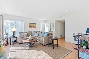 418 E Oceanfront, Newport Beach, CA 92661 - Photo 15